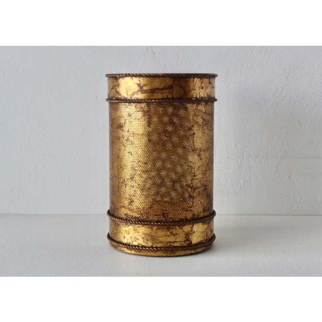 Hollywood Regency Li Puma Italian Style Regency Gilt Metal Paper Wastebasket Mid-Century Hollywood Regency For Sale - Image 3 of 12