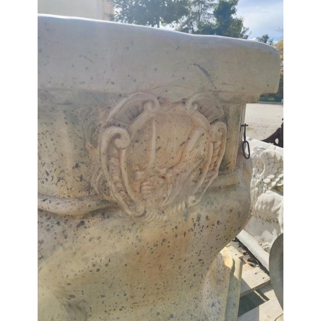 Venetian Botticino Marble Well, 18th Century For Sale - Image 6 of 9