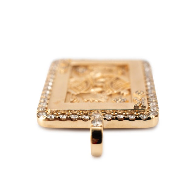 Early 21st Century Men’s 14k Yellow Gold 2.34ct Halo Diamond King of Diamonds Card Drop Pendant For Sale - Image 5 of 8