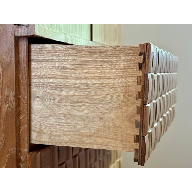 Mid Century Paul Laszlo for Brown-Saltman Oak Dresser For Sale - Image 13 of 17