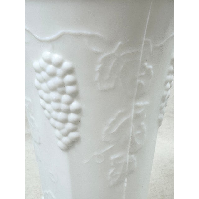 Early 20th Century Vintage Grape Vine Design Milk Glass Vase For Sale - Image 5 of 9