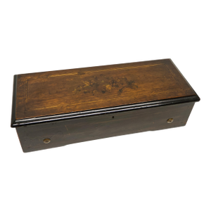 Early 20th Century Swiss Cylinder Music Box With Wooden Case