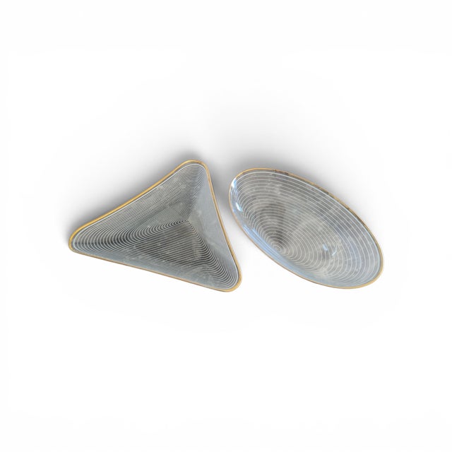 Glass A Fili E a Fasce Glass Dishes in Triangular and Oval by Carlo Scarpa for Venini, Murano, 1942, Set of 2 For Sale - Image 7 of 7