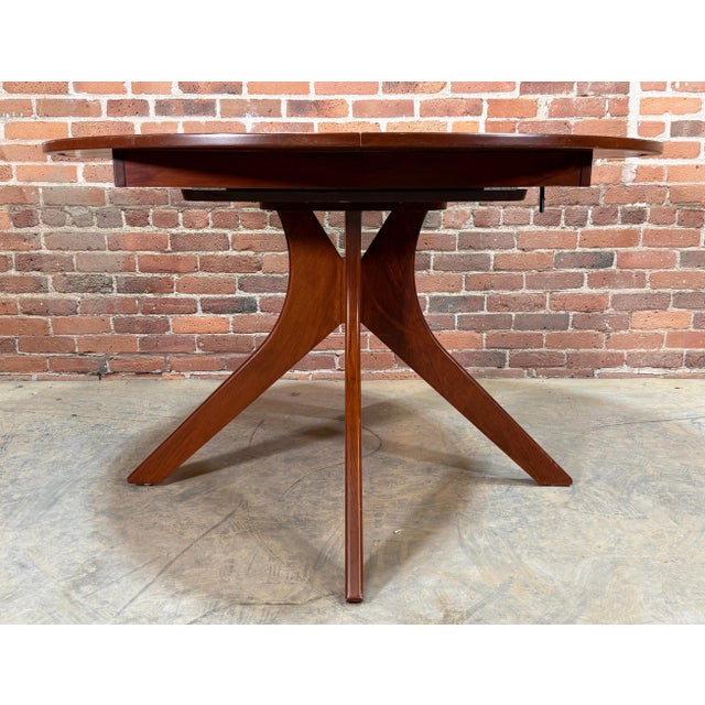 Early 21st Century Copeland Audrey Extendable Round Cherry Wood Dining Table W/ Extension Leaf For Sale - Image 5 of 11