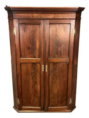18th Century Mahogany Hanging Corner Cabinet
