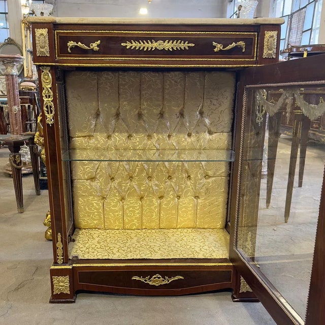 1990s French Rococo Style Gold Leaf Vitrine Cabinet For Sale - Image 4 of 4