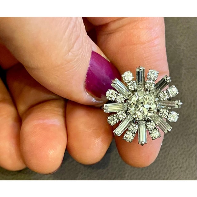 1.6 Carat Centre Diamond Flower Cocktail Engagement Platinum Ring Estate TDW 3.2 For Sale - Image 11 of 18