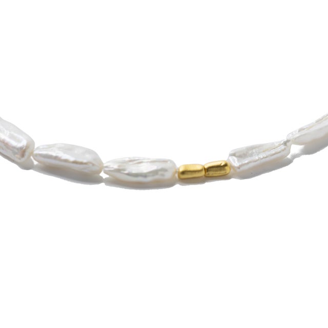 Modern White Peonies Baroque Pearls Gold Bead Necklace For Sale - Image 3 of 7
