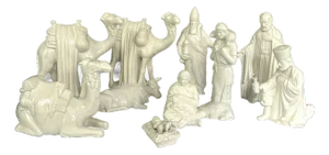 Vintage White Porcelain Nativity Scene Set – 10 Pieces
