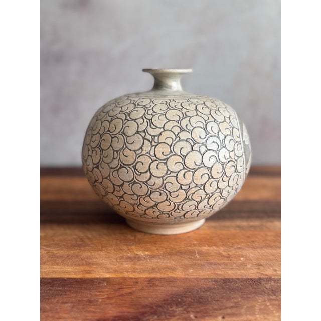 Korean Buncheong Style Stoneware Vase | Fully Hand-Incised Cloud Scroll Carp Medallion | Moon Jar Form | Korean Character Mark For Sale - Image 12 of 12