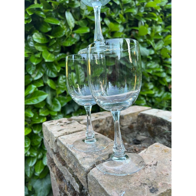 This set of fine crystal was produced by highly respected U.S. crystal manufacturer (Fostoria) between 1959 - 1982. These...