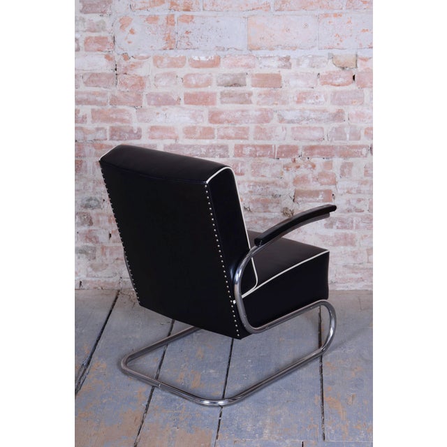 Bauhaus Armchairs in Leather & Chrome from Mücke Melder, Czech, 1930s, Set of 2 For Sale - Image 4 of 13