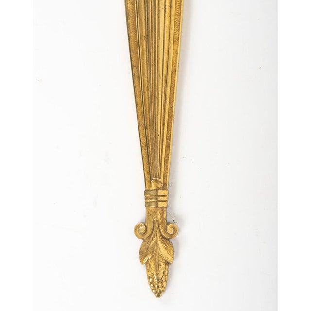 Art Deco Gilded Bronze Wall Sconce, 1925. For Sale - Image 4 of 7