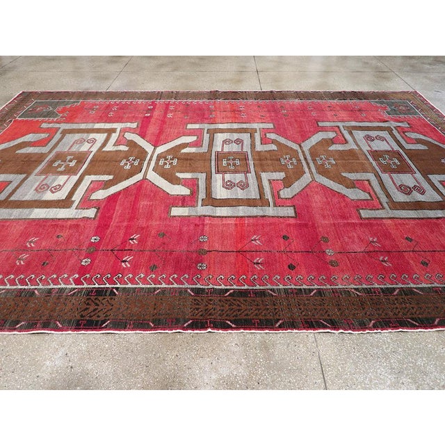 Galerie Shabab Collection Mid-20th Century Turkish Anatolian Room Size Carpet For Sale - Image 4 of 8