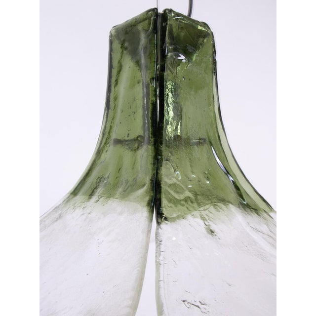 Tulip Pendant Lamp in Green and Clear Murano Glass by Carlo Nason for AV Mazzega, Italy, 1960s For Sale - Image 4 of 12
