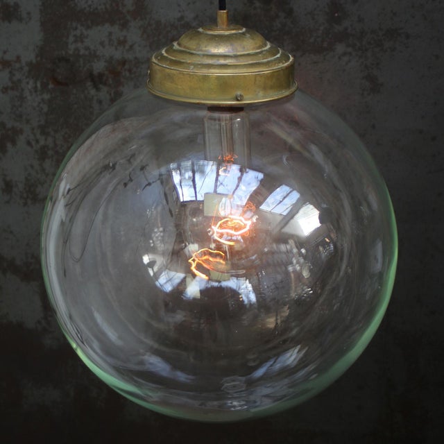 Mid-Century Modern Large Vintage Clear Glass and Brass Globe Pendant Light For Sale - Image 3 of 7