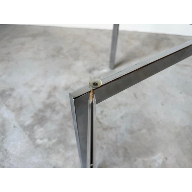 Metal 1970s Mid-Century Modern Knoll Barcelona-Style Chrome X-Base Round Glass Coffee Table For Sale - Image 7 of 12