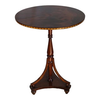 Early 20th Century Antique Biedermeier Style Flame Mahogany Inlay Oval Side Table For Sale
