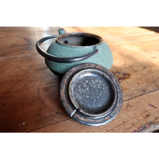 Japanese Vintage Green Cast Iron Teapot, Japanese Tetsubin Style, Ribbed For Sale - Image 3 of 11