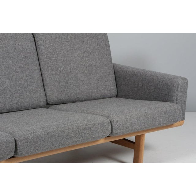 Three-Seat Sofa by Hans J. Wegner for GETAMA For Sale - Image 6 of 9