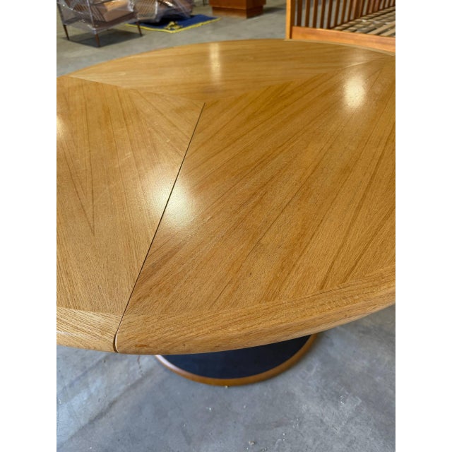 Mid 20th Century Skovby Sm33 Danish Teak Round Dining Table Expandable Butterfly Extension For Sale - Image 10 of 10