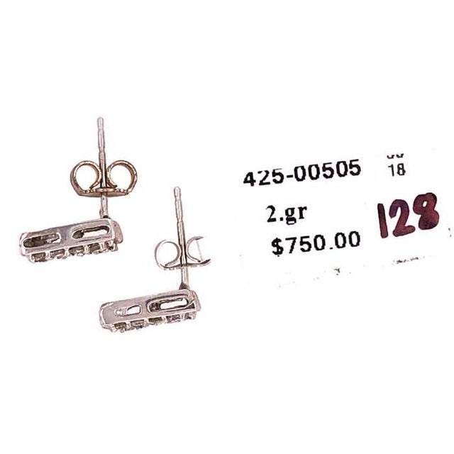 Button White Gold Earrings With 16 Diamonds For Sale - Image 10 of 10