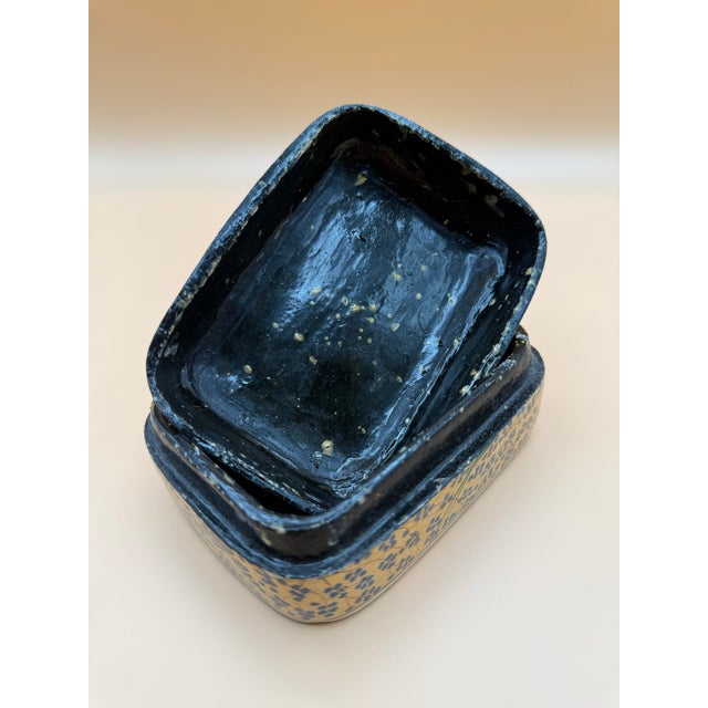Vintage Kashmiri Hand-Painted Papier-Mâché Lacquer Box With Birds & Florals For Sale - Image 9 of 11