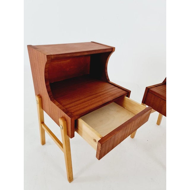 Wood Vintage Danish Bedside Table in Mahogany, 1960s, Set of 2 For Sale - Image 7 of 11