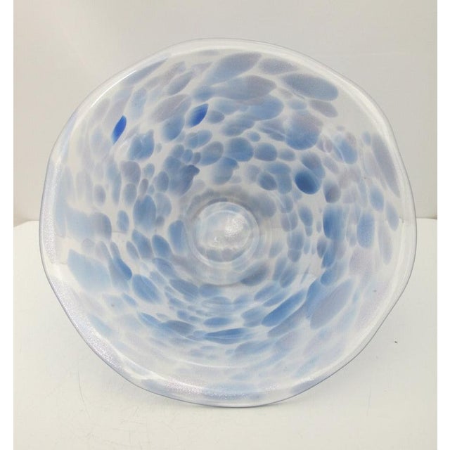 Late 20th Century Donald Carlson Mottled Blue Large Studio Art Glass Fluted Bowl For Sale - Image 5 of 8