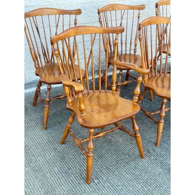 English Late 20th Century Set of Six Windsor Style Oak Dining Chairs With Armrests and Turned Legs For Sale - Image 3 of 9
