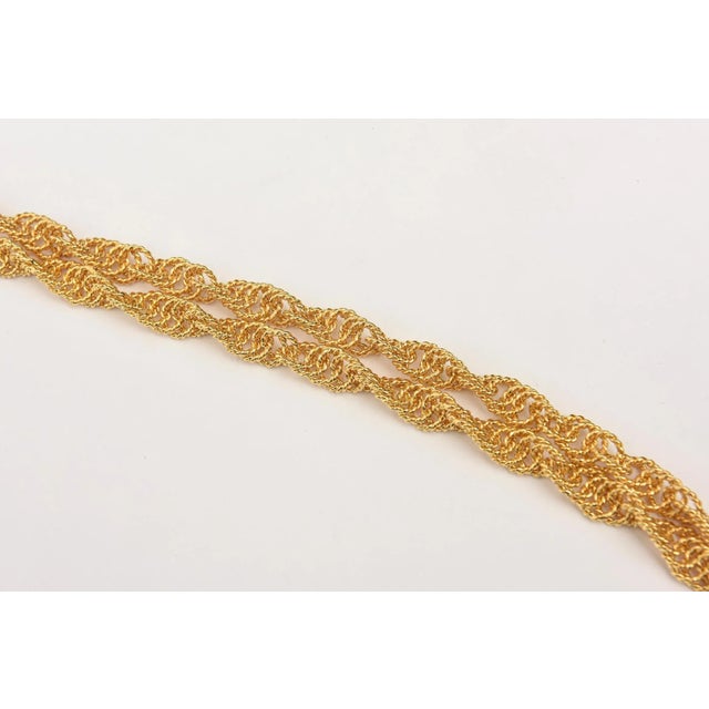 1960s Vintage Gold Plated Spiral Chain Wrap Long Necklace For Sale - Image 5 of 8