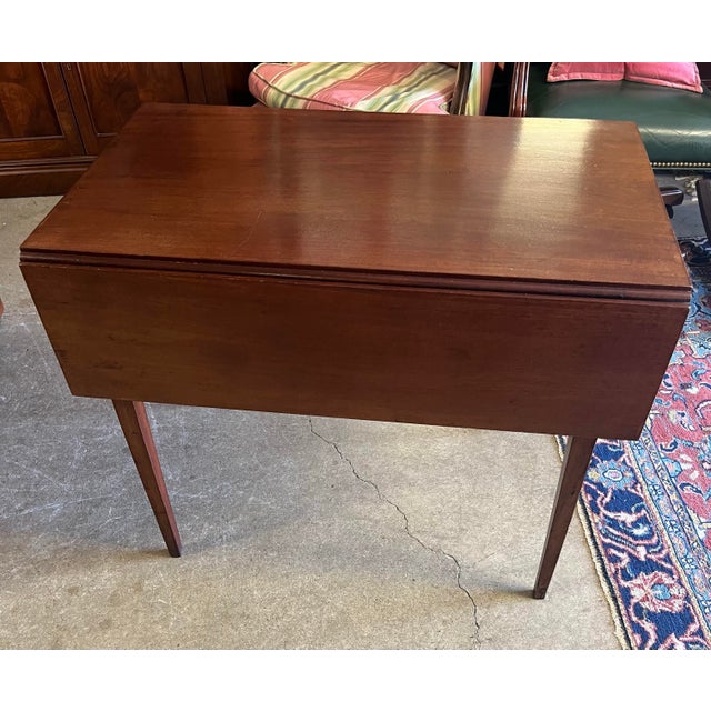 Antique American Southern Pembroke Table For Sale - Image 4 of 11