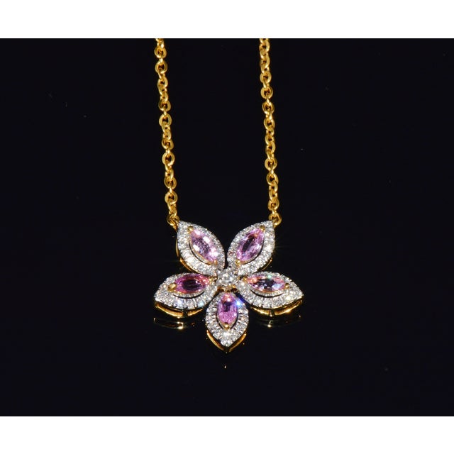 Hot Pink Late 20th Century Certified Natural 1.23cts Pink Sapphire & Diamond Floral Solid 18k Yellow Gold Necklace For Sale - Image 8 of 13