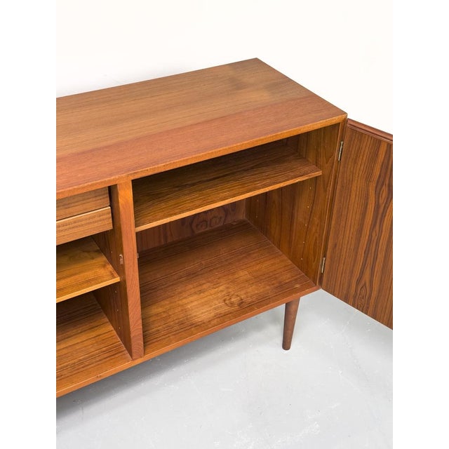 Wood Danish Sideboard in Teak from Omann Jun, 1960s For Sale - Image 7 of 18