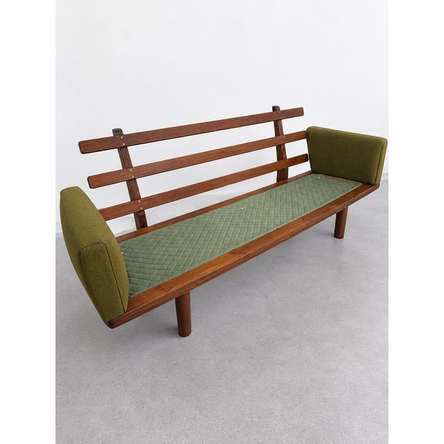 1950s Vintage Ge 236 Three-Seater Sofa by Hans J. Wegner for Getama, Denmark, 1960s For Sale - Image 5 of 9