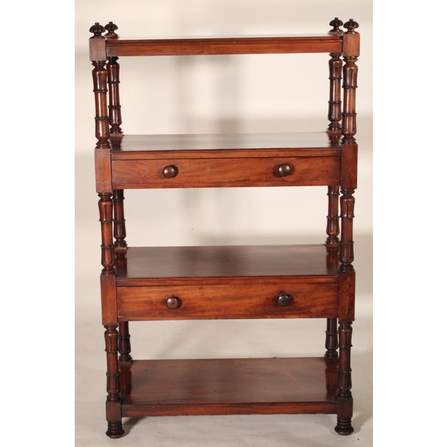 William IV mahogany and plum pudding mahogany etagere, circa 1840. With 4 plum pudding mahogany single board shelves, two...
