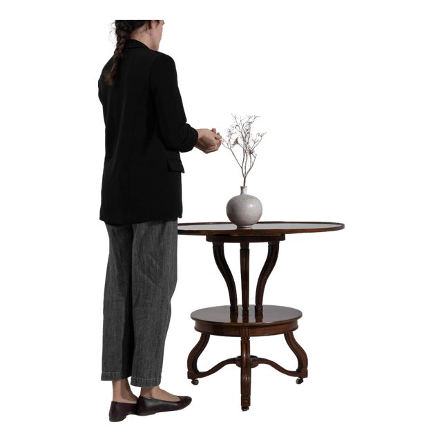 19th Century France Rich Mahogany Round Pedestal Center Table For Sale