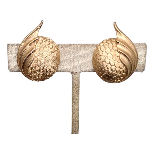 Vintage 1960s Signed Crown Trifari Goldtone Textured Clip Earrings-2 Pieces For Sale
