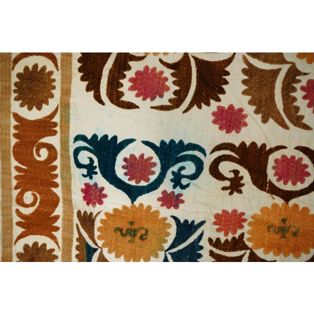 Flower Suzani Tapestry - Wall Decor For Sale In New York - Image 6 of 9