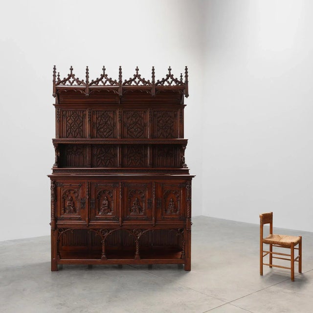 Large Neo-Gothic Hand-Carved Cupboard in Oak, Early 19th Century For Sale - Image 3 of 18
