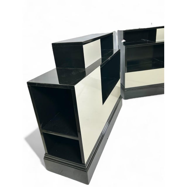 1930s Pair of Stepped Art Deco Stands Lacquered in Ebony and Ivory For Sale - Image 5 of 7
