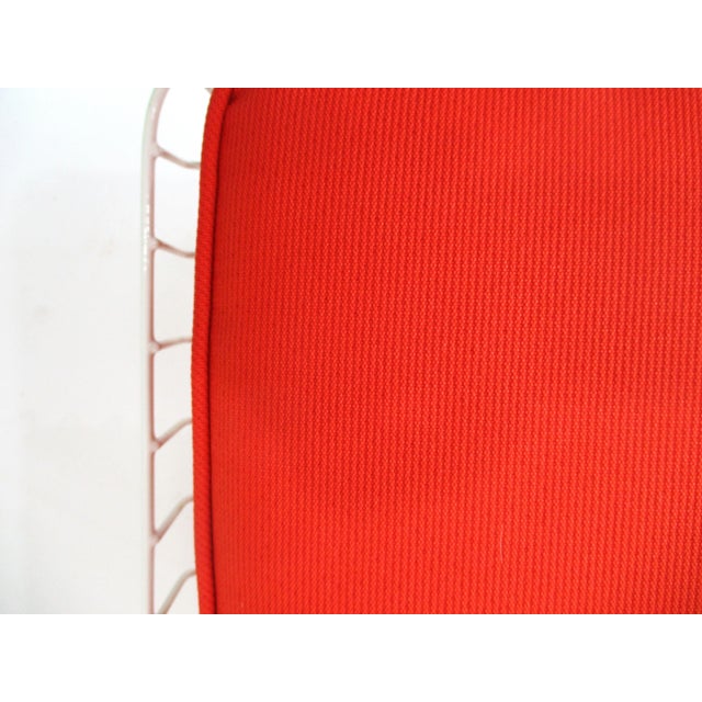 Knoll Rare Wire Indoor Chaise Lounge Chair by Richard Schultz For Sale - Image 10 of 11