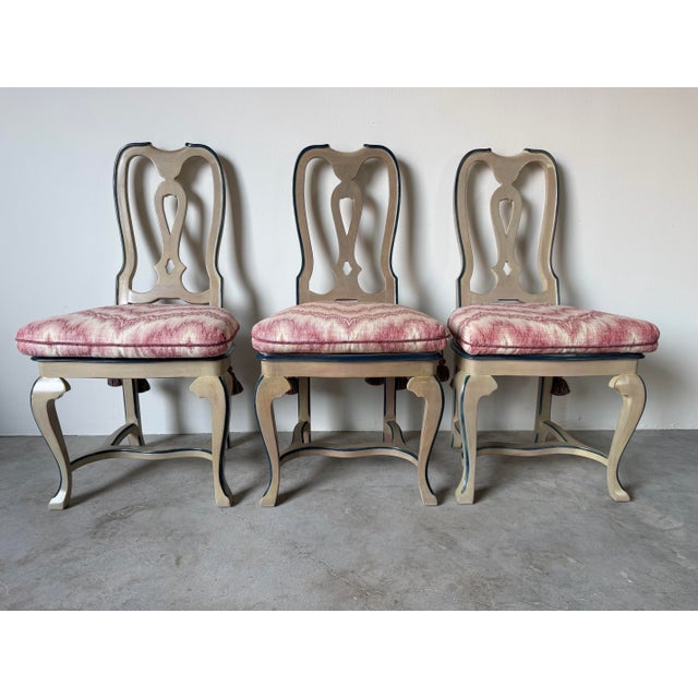 1970s Palm Beach Queen Anne–Style Carved Wood & Cane Dining Chairs — Set of 5 For Sale - Image 4 of 12