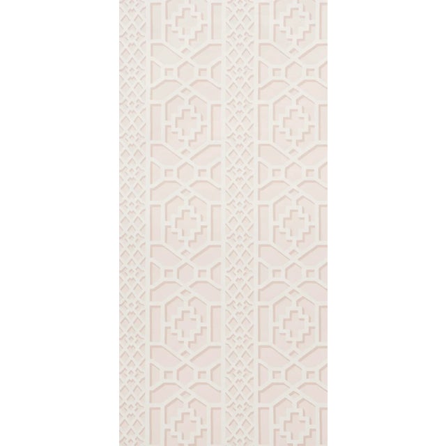 Contemporary Sample - Schumacher Zanzibar Trellis Wallpaper in Blush For Sale - Image 3 of 4