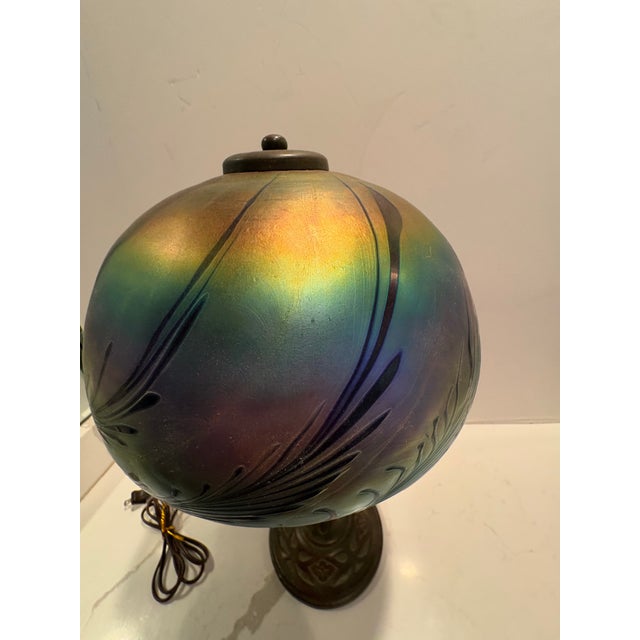 Traditional Signed Lundberg Studios Art Glass Lamp For Sale - Image 3 of 12