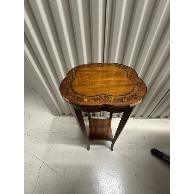 English Heritage Petite Inlaid Side or Accent Table For Sale - Image 3 of 11