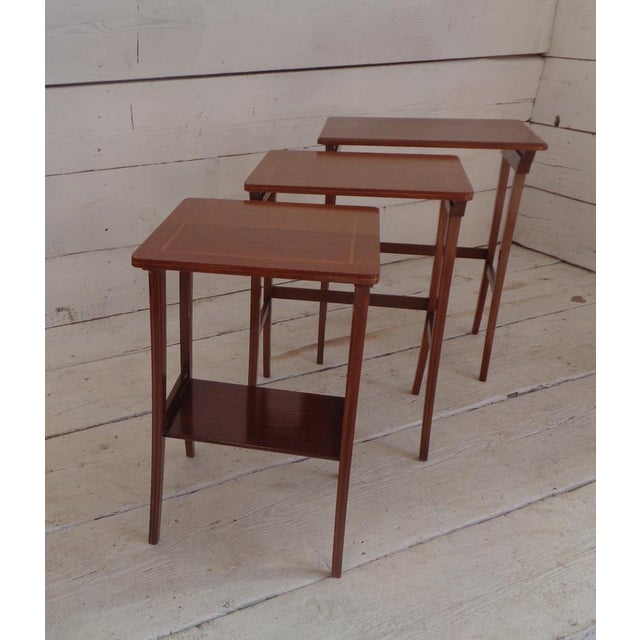 Edwardian Nesting Tables in Inlaid Mahogany, 1930s, Set of 3 For Sale - Image 4 of 18