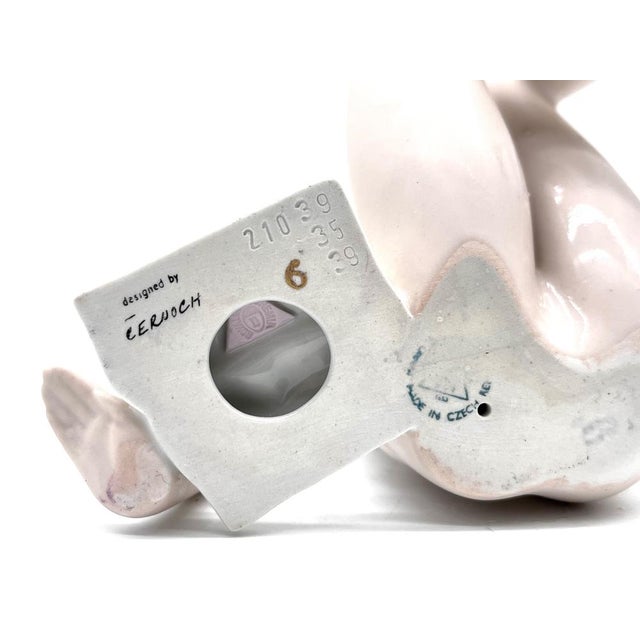 Seated Female Nude with Book and Butterfly Porcelain Figurine by Jiří Černoch for Royal Dux Bohemia, 1960s For Sale - Image 12 of 14