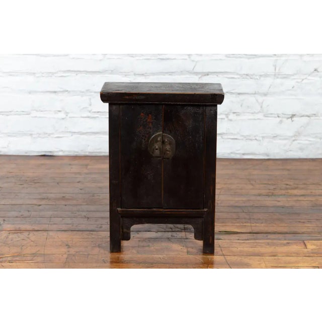 Wood Chinese Qing Dynasty 19th Century Side Cabinet with Distressed Black Lacquer For Sale - Image 7 of 13