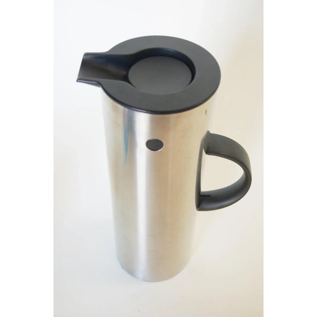 Stelton Cylinda Line Thermal Pitcher Erik Magnussen for Stelton, Made in Denmark For Sale - Image 4 of 11